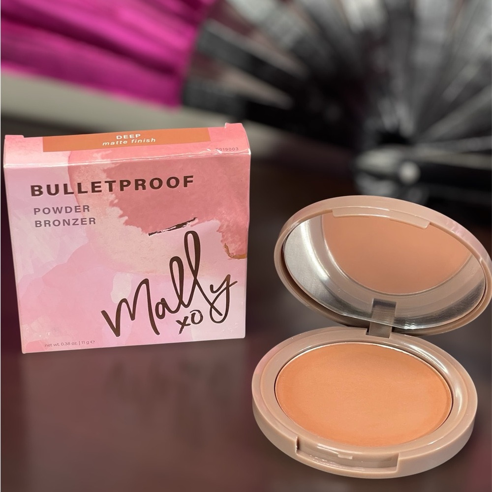 Mally Powder Bronzer - Deep Matte Finish